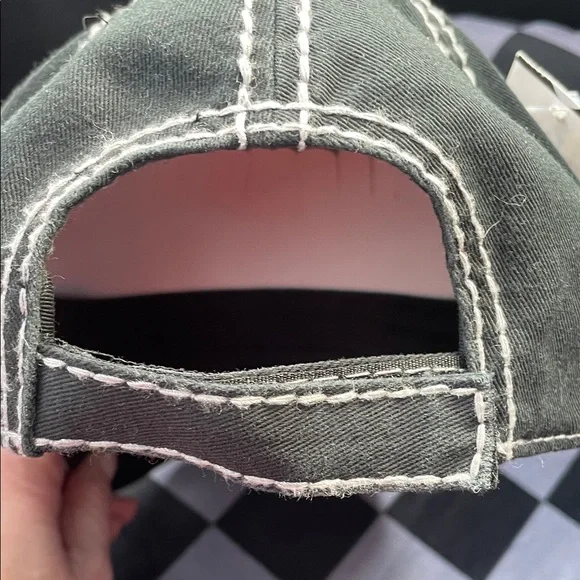 Yellowstone National Park Gray and Black Cap - Picture 3 of 5